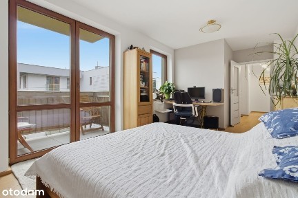 Druga linia zabudowy|pętla tramwajowa 700 m|3 pok.|2 m. p.|kom. lok.