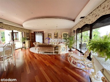 Dom w Malowniczej, Spokojnej Okolicy! Pod Lasem!