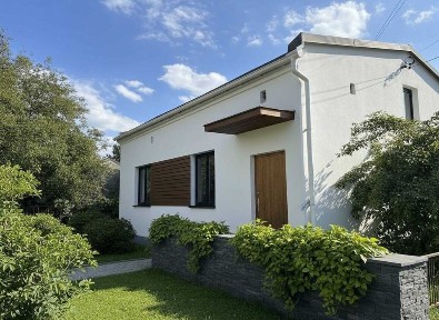 Dom do remontu przy Pogorii III