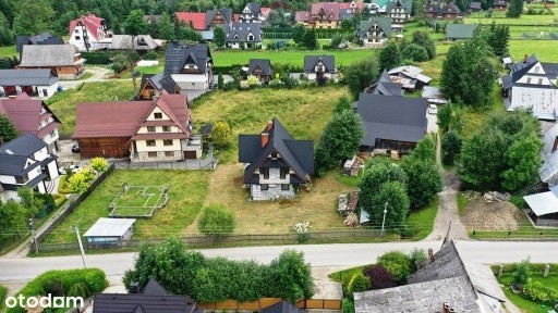 Dom W Stanie Surowym Zamkniętym Na Dużej Działce