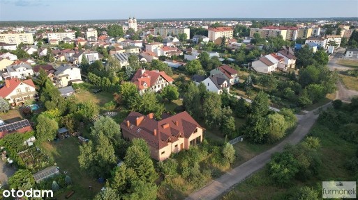 Budynek mieszkalno-usługowy w trakcie budowy