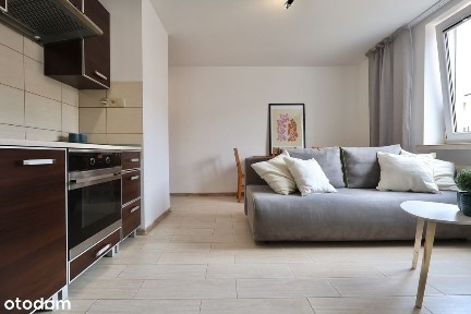 Kawalerka w pełni wyposażona, dostępna od zaraz!