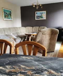 DOM + 3 garaże + POM. GOSP.