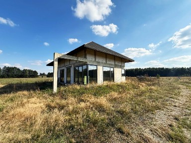 Dom w stanie surowym zamkniętym - Strobin
