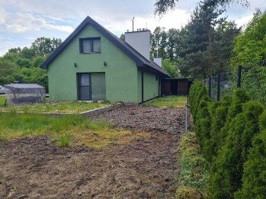 Sprzedam Dom w Szczęsnej ulica Kalinowa 4