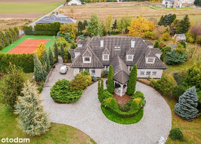 Dom z basenem i kortem tenisowym|Tyniec Mały|332m2