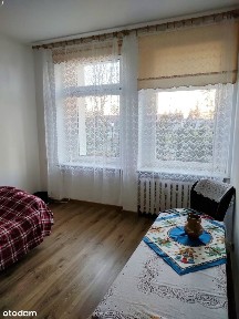 Parter: jasny, ciepły, dostatni i blisko centrum/ do negocjacji