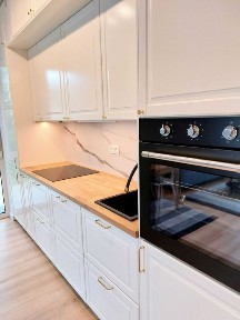 Bezpośrednio 3-pokojowe mieszkanie z garażem i komórką lokatorską