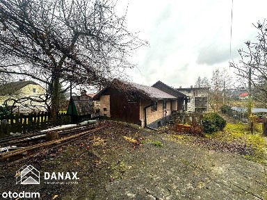 Dom wolnostojący na 4a działce - Szczyglice