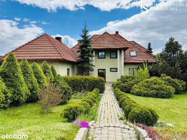 Przestronny dom parterowy z poddaszem użytkowym -