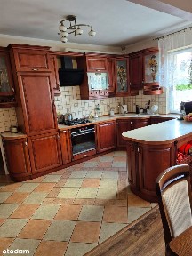 Dom z piwnicą i garażem w atrakcyjnej lokalizacji