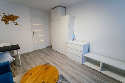 Mieszkanie 2 oddzielne pokoje,bezpośrednio, Bemowo koło metra