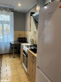 Małe przytulne mieszkanie w kamienicy. Polecam!