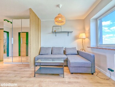 Słoneczne mieszkanie z widokiem, parkingiem i idealne pod home office