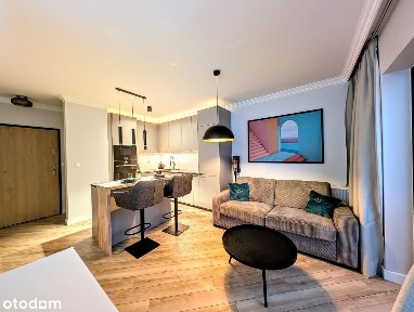 Rynek Wildecki, 2 pokoje z miejscem w hali