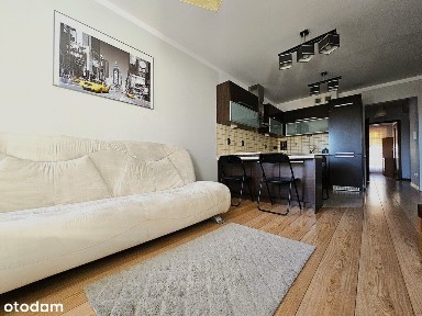 3 pokojowe, dwustronne mieszkanie z balkonami