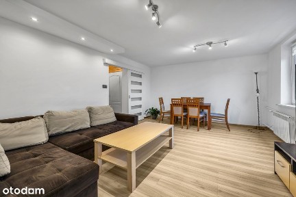 Bliźniak z dobrym dojazdem do Warszawy + poddasze