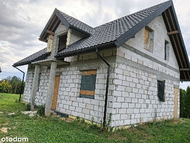 Dom wolnostojący z poddaszem + budynek gospodarczy