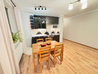 51 m2, 2 x sypialnia, salon z kuchnią, ogródek