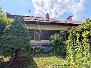 Pilzno, ul. Węgierska - budynek mieszkalno-handlowy