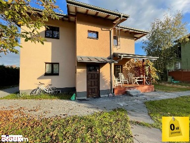 Sprzedam dom nad rzeką, 4 mieszkania.