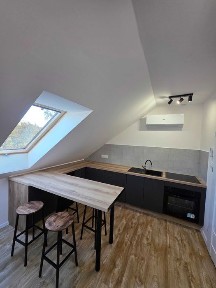 Wynajme mieszkanie 3 pokojowe -klimatyzacja -brak opłat spółdz. itp