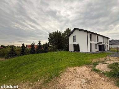 DOM BLIŹNIAK Z OGROMNĄ DZIAŁKĄ - bez prowizji