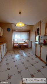 Mieszkanie na I piętrze z garażem i działką w Chos