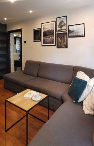 4 pokoje - 1 piętro - 57m2 - 2 piwnice - garderoba