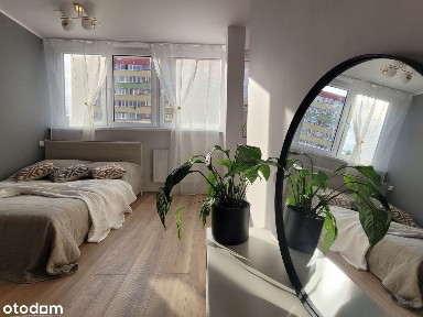 Odnowiona kawalerka w bloku Ogrzewanie miejskie Parking