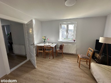 Zakrzów dom wolnostojący, 2 niezależne mieszkania