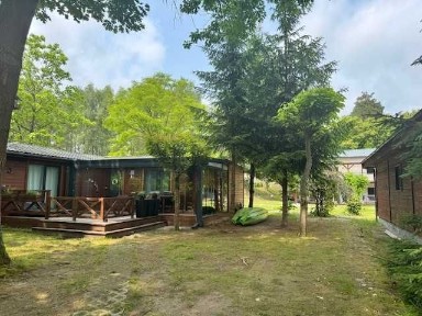 Dom letniskowy nad jeziorem