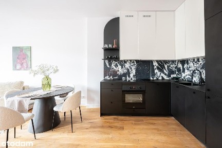 Stylowe, jasne, dwustronne - niepowtarzalne mieszkanie w sercu miasta