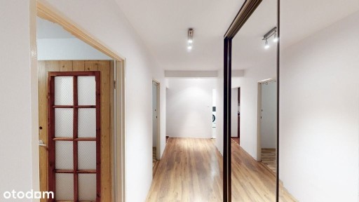 Przestronne 4 pokojowe mieszkanie z balkonem