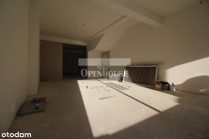Dwupoziomowy lokal do własnej aranżacji - Rynek -