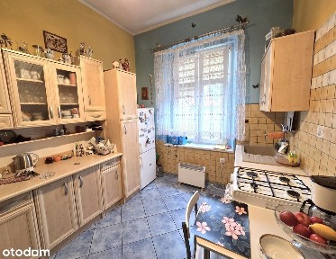 Jednopokojowe mieszkanie na Ip. kamienicy!