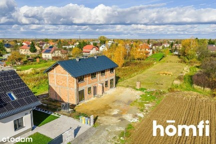 Bliźniak z elewacją i ogrodzeniem | Brak 2% Pcc