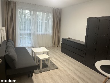 Przestronne 2 pokojowe mieszkanie z balkonem