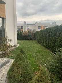 Dom piętrowy 120 m z garażem.