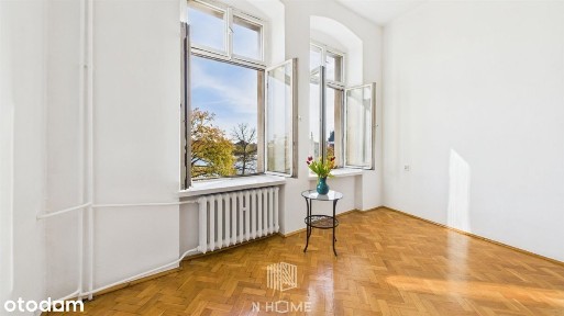 Wyjątkowe mieszkanie z widokiem na Uniwersytet