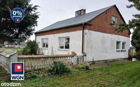 Jednorodzinny dom na dużej działce.