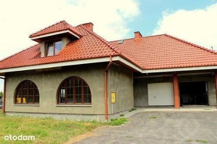 Dom Krzyż, ul. Modrzewiowa