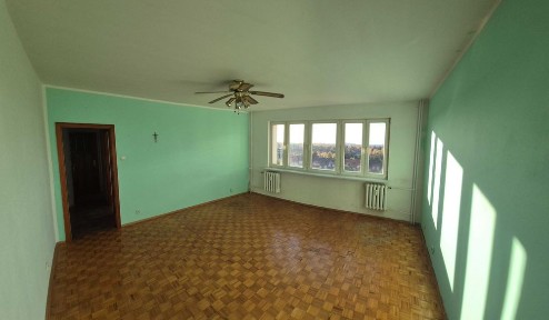 Mieszkanie 67,5 m2 os. Słowackiego do odświeżenia/remontu