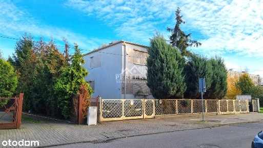 Dom mieszk. + 5 lokali mieszk.-usług. pod wynajem!