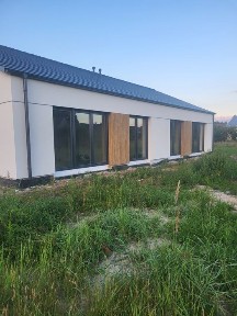 Dom w zabudowie bliźniaczej w Chrząstawie Małe