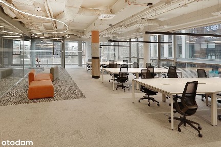 Showroom 788 m² w Crown Square | Nowoczesna przestrzeń na Woli