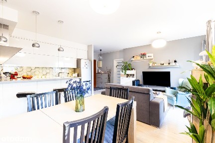 3 pok. | balkon | msc. post. + komórka | Mokotów