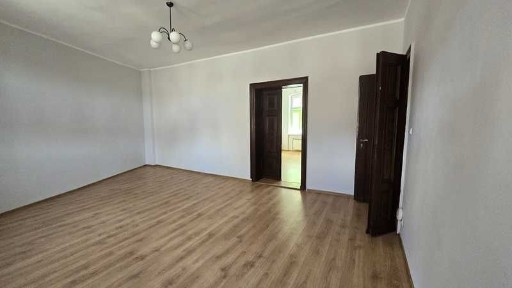 Przestronne mieszkanie (pokoje jeden za drugim), ok/ Rynku