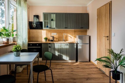 Kawalerka po remoncie - ul. Różana / Myśliwiecka naprzeciwko Biedronki