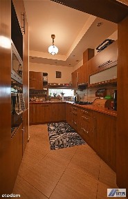 Wyjątkowy dom w klasycznym stylu, Dąbrowa.